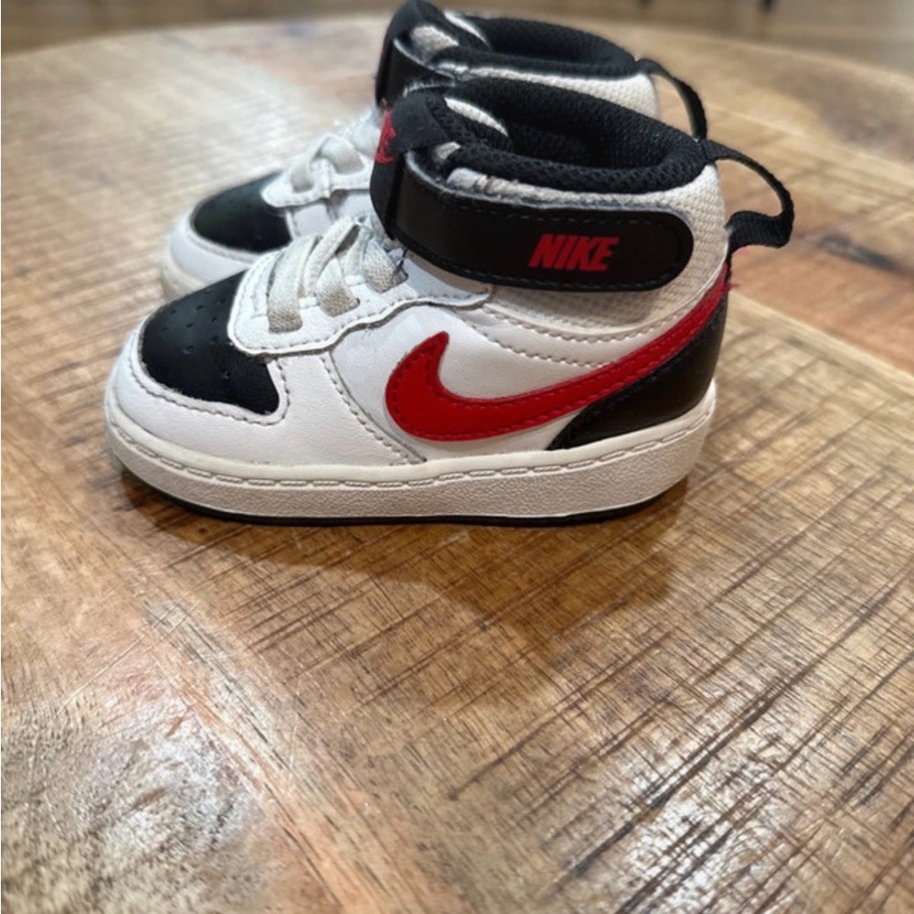 NikeRed & White High-Top Sneakers 4c